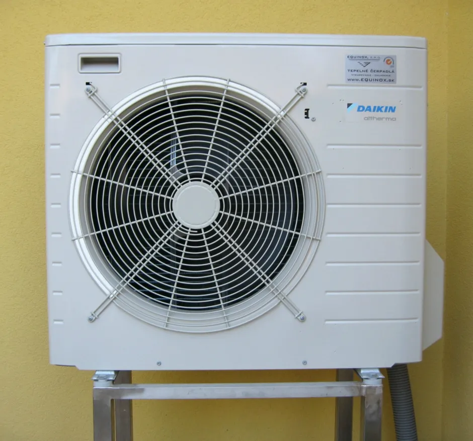 Tepelné čerpadlo vzduch voda Daikin Altherma LT 6kW rodinný dom Orth an der Donau 2