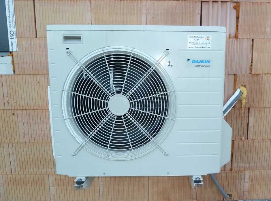 Tepelné čerpadlo vzduch voda Daikin Altherma LT 6kW rodinný dom Potzneusiedl