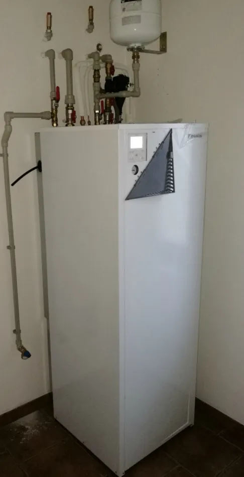 Tepelné čerpadlo vzduch voda Daikin Altherma LT 6kW rodinný dom Prakovce