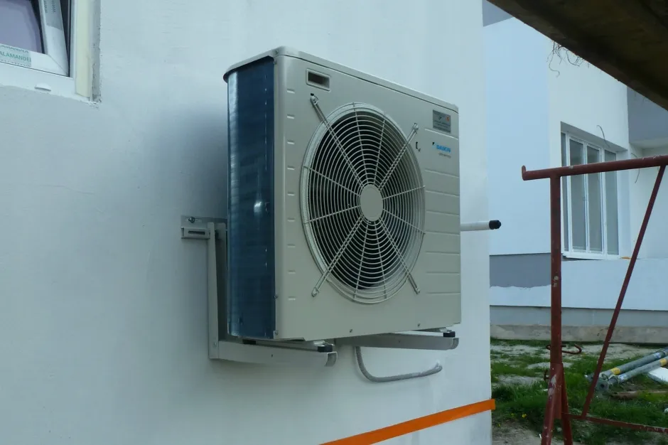 Tepelné čerpadlo vzduch voda Daikin Altherma LT 6kW rodinný dom Redl