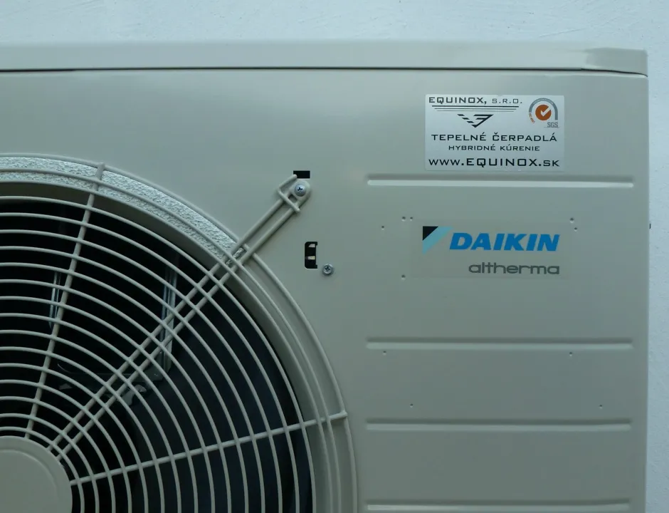 Tepelné čerpadlo vzduch voda Daikin Altherma LT 6kW rodinný dom Redl