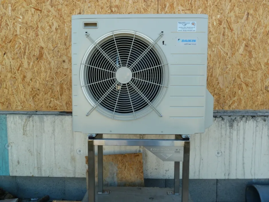 Tepelné čerpadlo vzduch voda Daikin Altherma LT 6kW rodinný dom Rosina