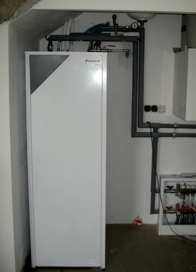 Tepelné čerpadlo vzduch voda Daikin Altherma LT 6kW rodinný dom Soblahov