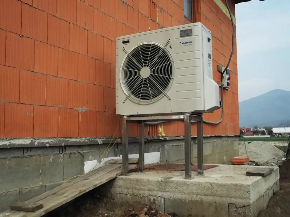 Tepelné čerpadlo vzduch voda Daikin Altherma LT 6kW rodinný dom Sučany