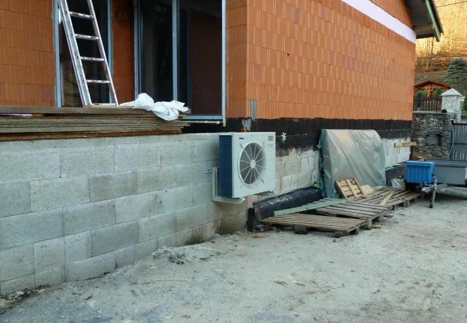 Tepelné čerpadlo vzduch voda Daikin Altherma LT 6kW rodinný dom Tajov