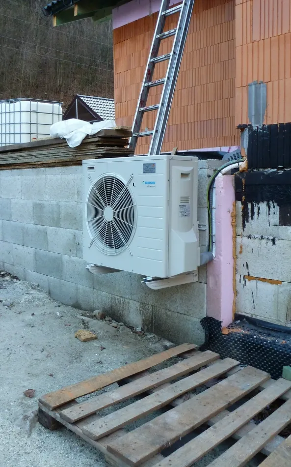 Tepelné čerpadlo vzduch voda Daikin Altherma LT 6kW rodinný dom Tajov