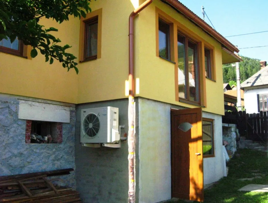 Tepelné čerpadlo vzduch voda Daikin Altherma LT 6kW rodinný dom Valaská Dubová