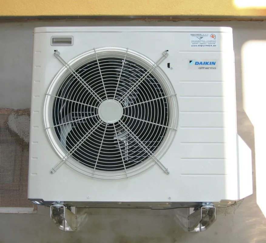 Tepelné čerpadlo vzduch voda Daikin Altherma LT 6kW rodinný dom Valaská Dubová