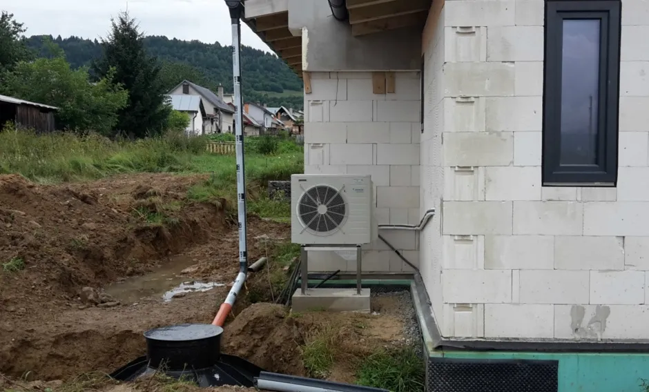 Tepelné čerpadlo vzduch voda Daikin Altherma LT 6kW rodinný dom Vrchdolinka
