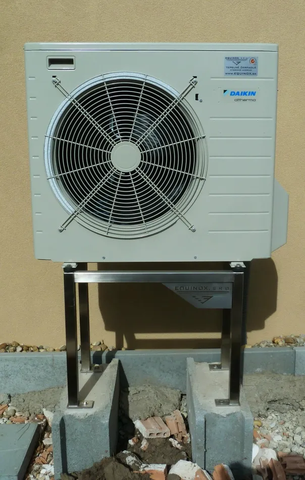 Tepelné čerpadlo vzduch voda Daikin Altherma LT 6kW rodinný dom Zurndorf