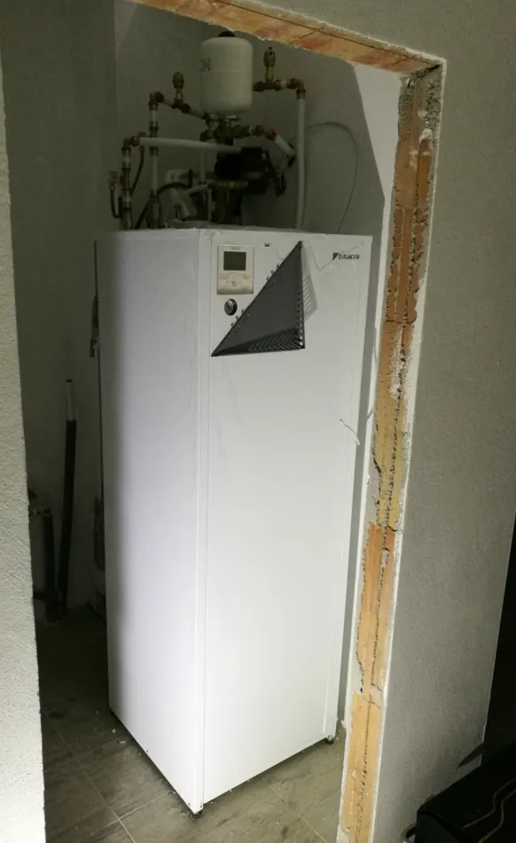 Tepelné čerpadlo vzduch voda Daikin Altherma LT 6kW rodinný dom Zurndorf