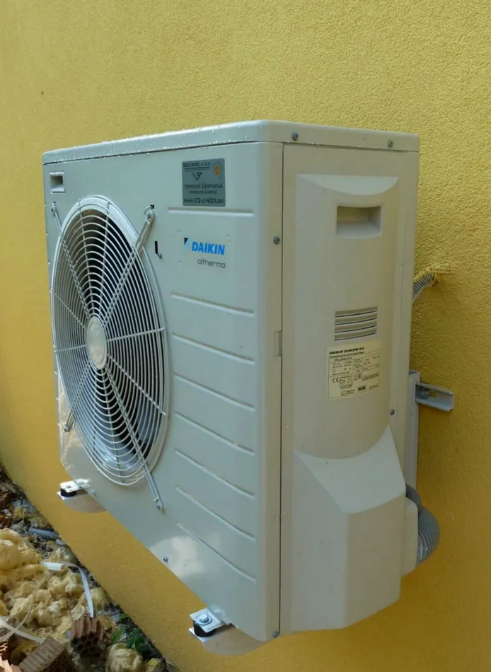 Tepelné čerpadlo vzduch voda Daikin Altherma LT 6kW rodinný dom Zurndorf