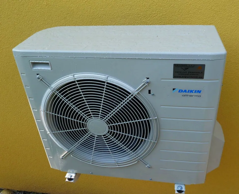 Tepelné čerpadlo vzduch voda Daikin Altherma LT 6kW rodinný dom Zurndorf