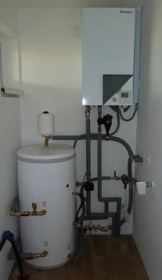 Tepelné čerpadlo vzduch voda Daikin Altherma LT 6kW rodinný dom Zurndorf