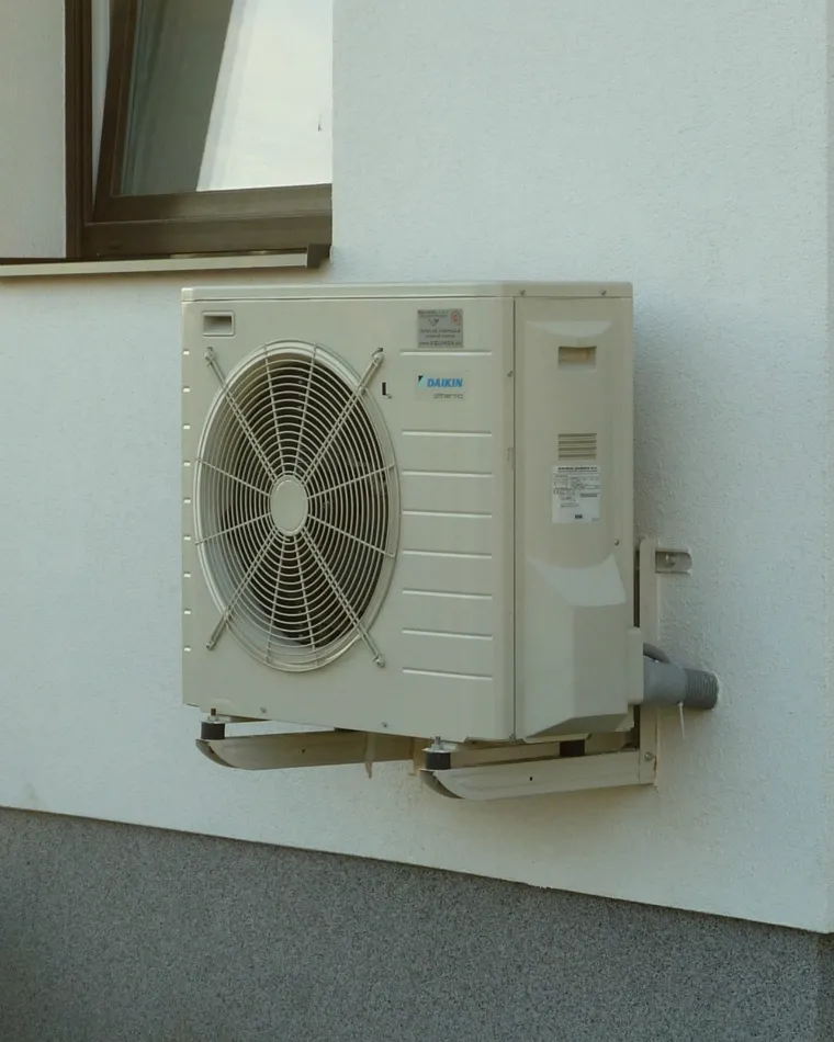 Tepelné čerpadlo vzduch voda Daikin Altherma LT 6kW rodinný dom Zurndorf