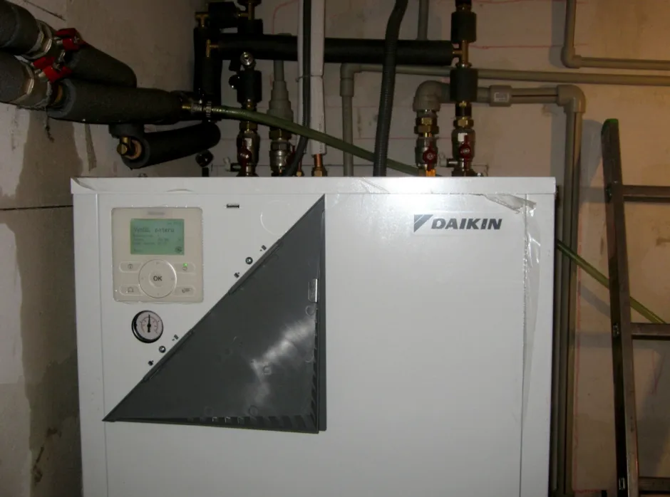 Tepelné čerpadlo vzduch voda Daikin Altherma LT 6kW rodinný dom Zurndorf