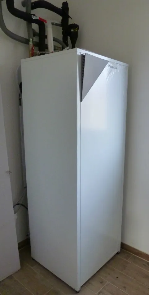 Tepelné čerpadlo vzduch voda Daikin Altherma LT 6kW s chladením RD Králová pri Senci