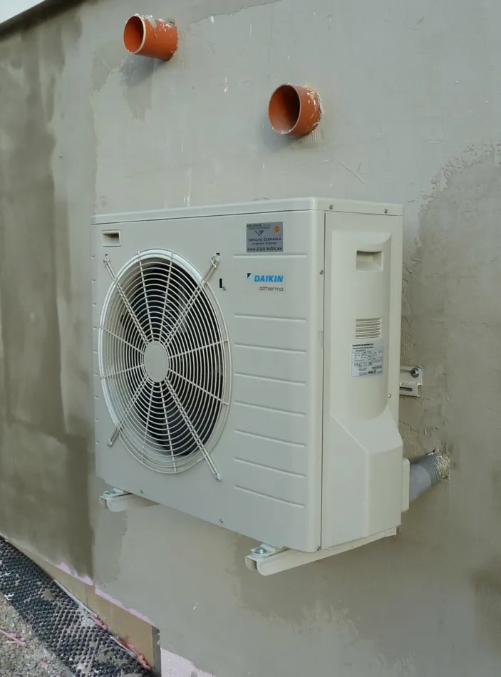 Tepelné čerpadlo vzduch voda Daikin Altherma LT 6kW s chladením rod. dom Banská Bystrica