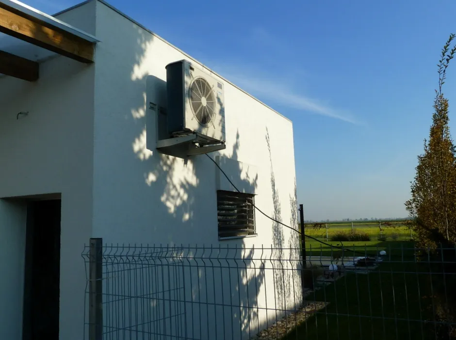 Tepelné čerpadlo vzduch voda Daikin Altherma LT 6kW s chladením rodinný dom Deutsch Jahrdorf
