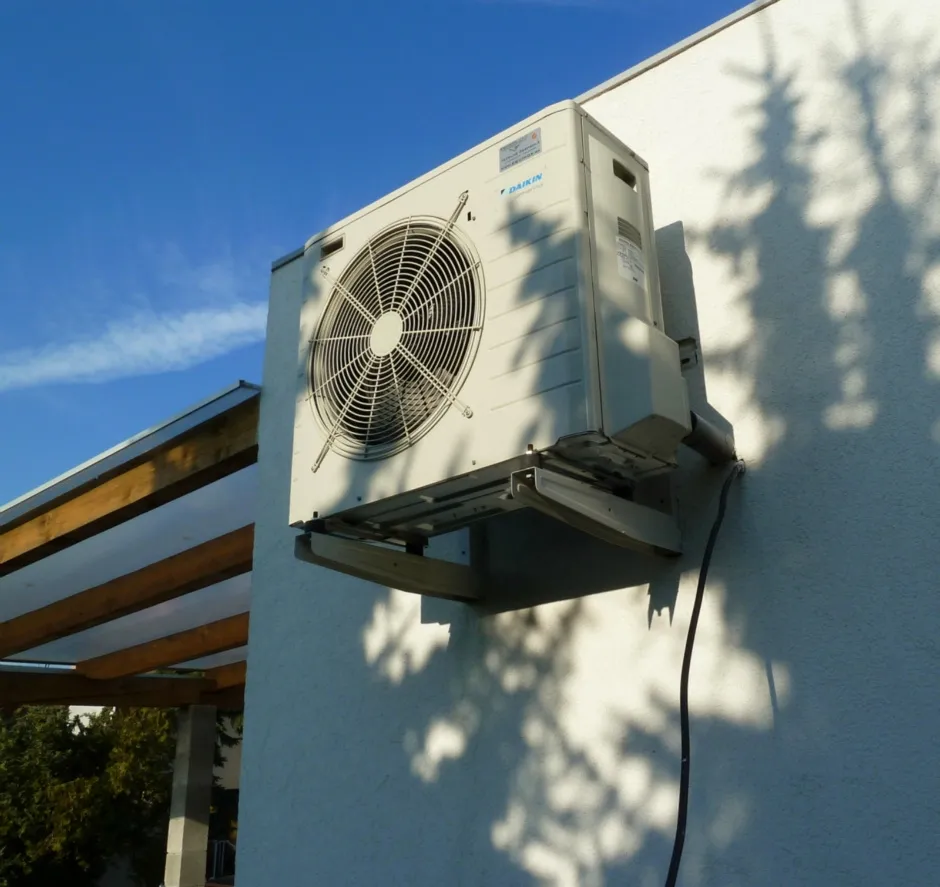 Tepelné čerpadlo vzduch voda Daikin Altherma LT 6kW s chladením rodinný dom Deutsch Jahrdorf