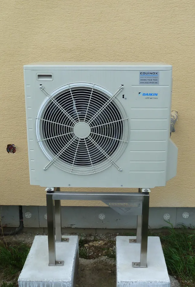 Tepelné čerpadlo vzduch voda Daikin Altherma LT 6kW s chladením rod. dom Trenčín-Záblatie