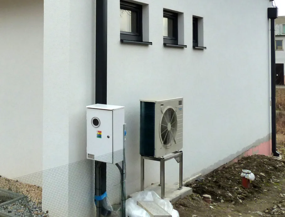 Tepelné čerpadlo vzduch voda Daikin Altherma LT 6kW s chladením rod. dom Zlatná na Ostrove