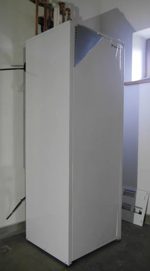 Tepelné čerpadlo vzduch voda Daikin Altherma LT 6kW s chladením rod.dom Košťany nad Turcom