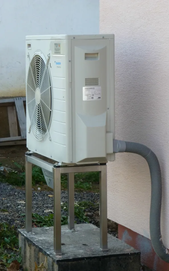 Tepelné čerpadlo vzduch voda Daikin Altherma LT 6kW s chladením rodinný dom Babiná