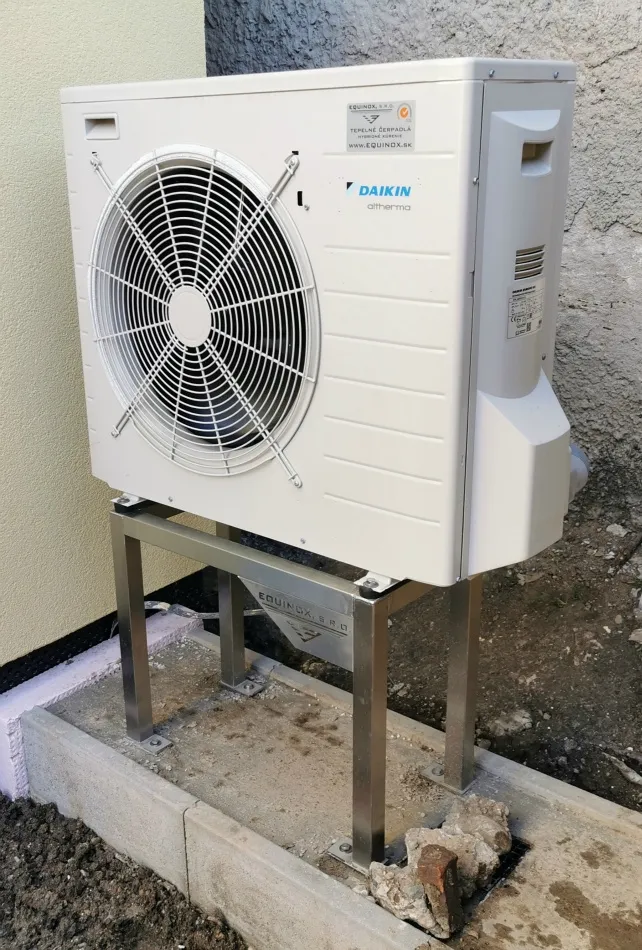 Tepelné čerpadlo vzduch voda Daikin Altherma LT 6kW s chladením rodinný dom Báhoň