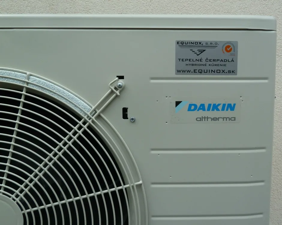 Tepelné čerpadlo vzduch voda Daikin Altherma LT 6kW s chladením rodinný dom Beckov