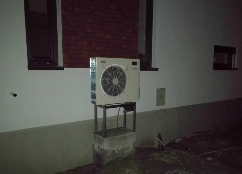 Tepelné čerpadlo vzduch voda Daikin Altherma LT 6kW s chladením rodinný dom Berg
