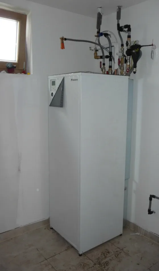 Tepelné čerpadlo vzduch voda Daikin Altherma LT 6kW s chladením rodinný dom Blatné