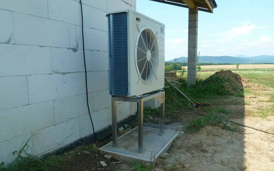 Tepelné čerpadlo vzduch voda Daikin Altherma LT 6kW s chladením rodinný dom Bzovík
