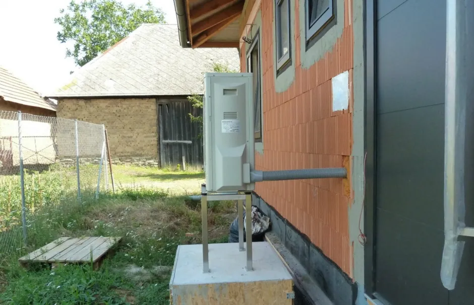 Tepelné čerpadlo vzduch voda Daikin Altherma LT 6kW s chladením rodinný dom Čeľadince