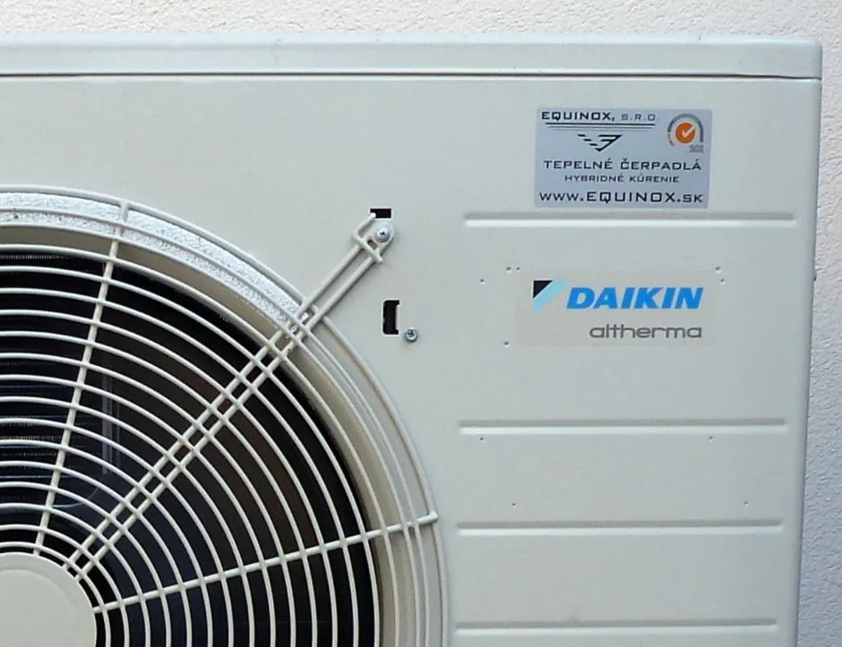 Tepelné čerpadlo vzduch voda Daikin Altherma LT 6kW s chladením rodinný dom Hnúšťa