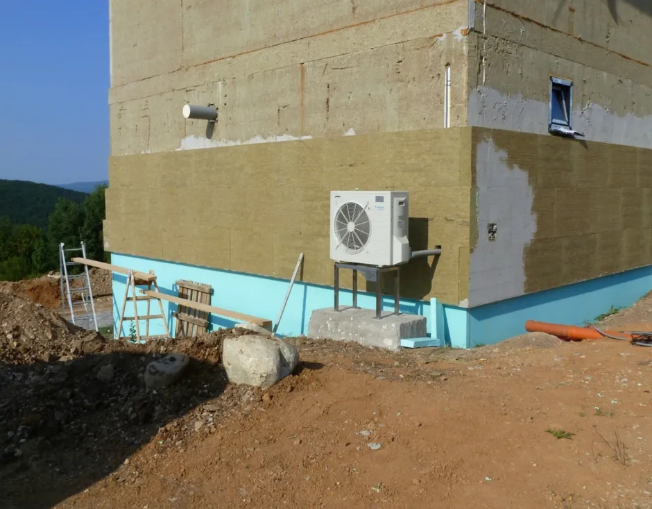 Tepelné čerpadlo vzduch voda Daikin Altherma LT 6kW s chladením rodinný dom Horná Mičiná
