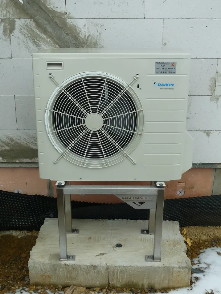 Tepelné čerpadlo vzduch voda Daikin Altherma LT 6kW s chladením rodinný dom Horné Kočkovce