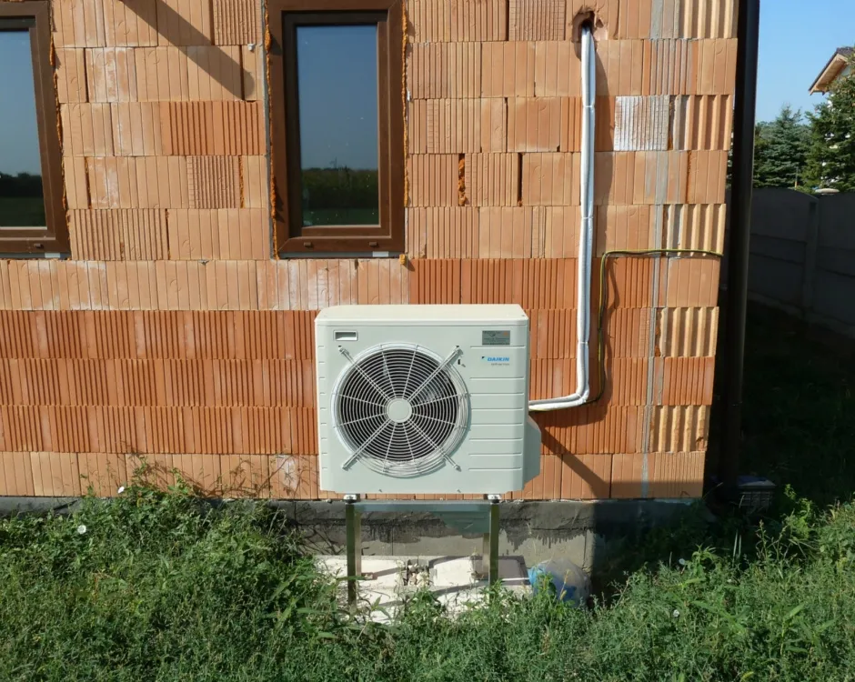 Tepelné čerpadlo vzduch voda Daikin Altherma LT 6kW s chladením rodinný dom Hoste