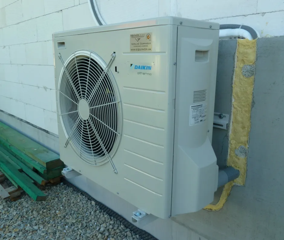Tepelné čerpadlo vzduch voda Daikin Altherma LT 6kW s chladením rodinný dom Komjatice