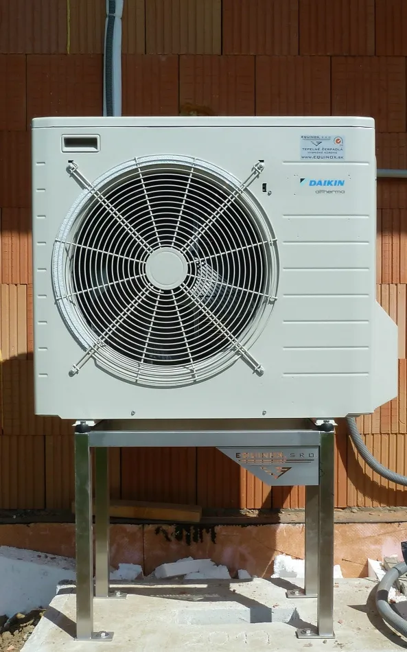 Tepelné čerpadlo vzduch voda Daikin Altherma LT 6kW s chladením rodinný dom Kotešová