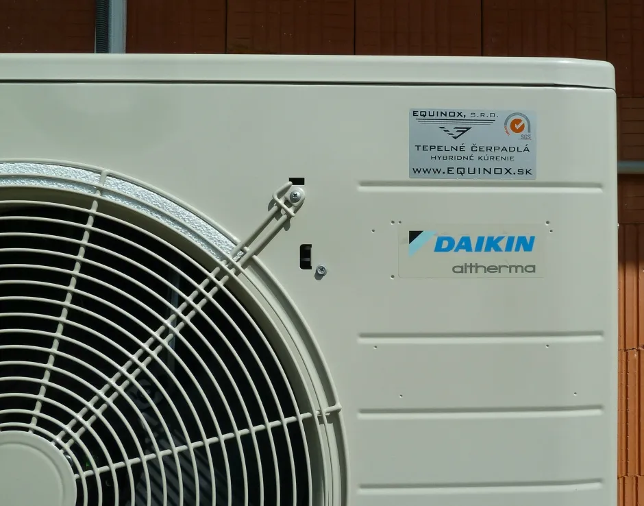 Tepelné čerpadlo vzduch voda Daikin Altherma LT 6kW s chladením rodinný dom Kotešová