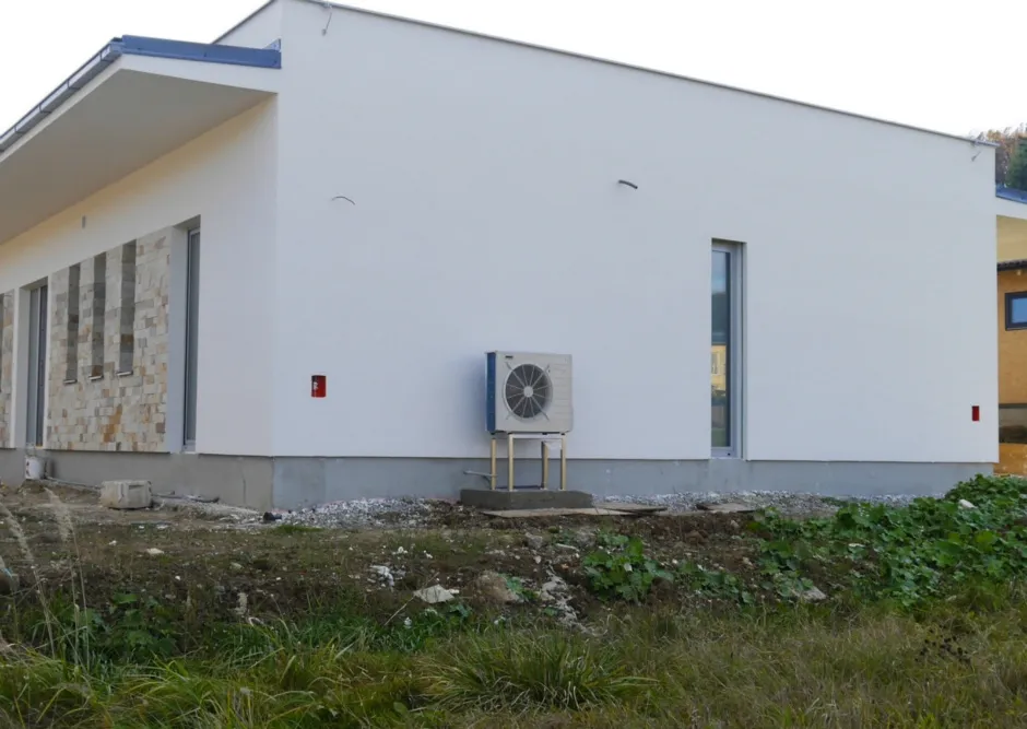 Tepelné čerpadlo vzduch voda Daikin Altherma LT 6kW s chladením rodinný dom Kremnička
