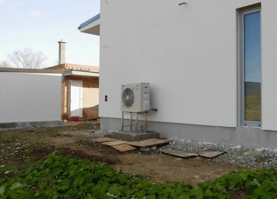 Tepelné čerpadlo vzduch voda Daikin Altherma LT 6kW s chladením rodinný dom Kremnička