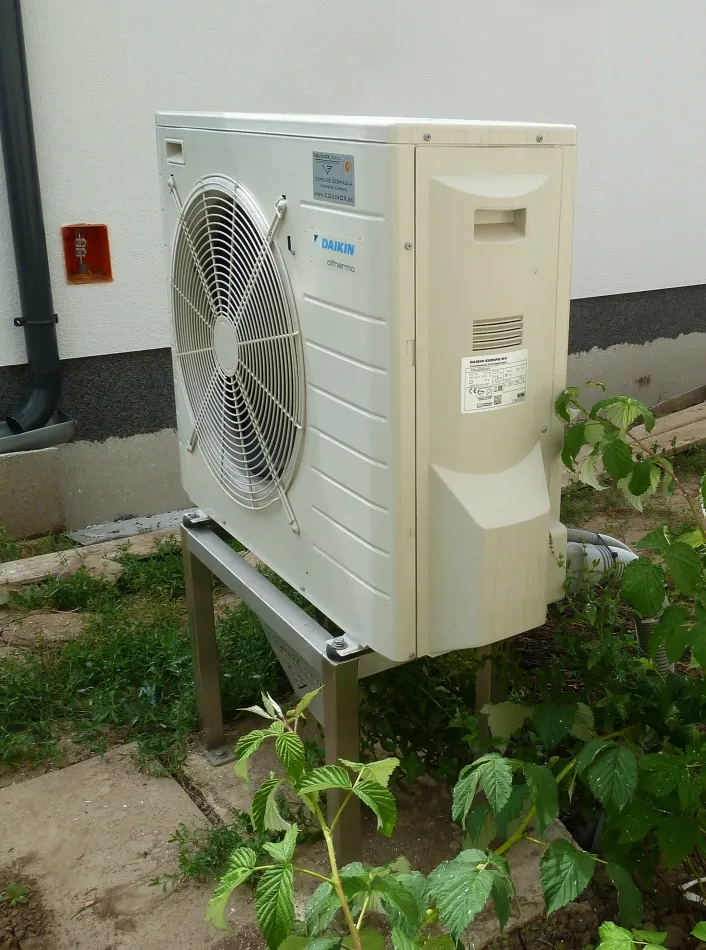 Tepelné čerpadlo vzduch voda Daikin Altherma LT 6kW s chladením rodinný dom Levice