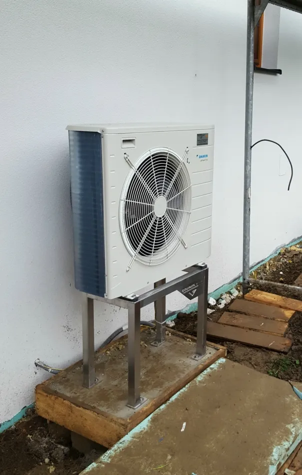 Tepelné čerpadlo vzduch voda Daikin Altherma LT 6kW s chladením rodinný dom Malachov