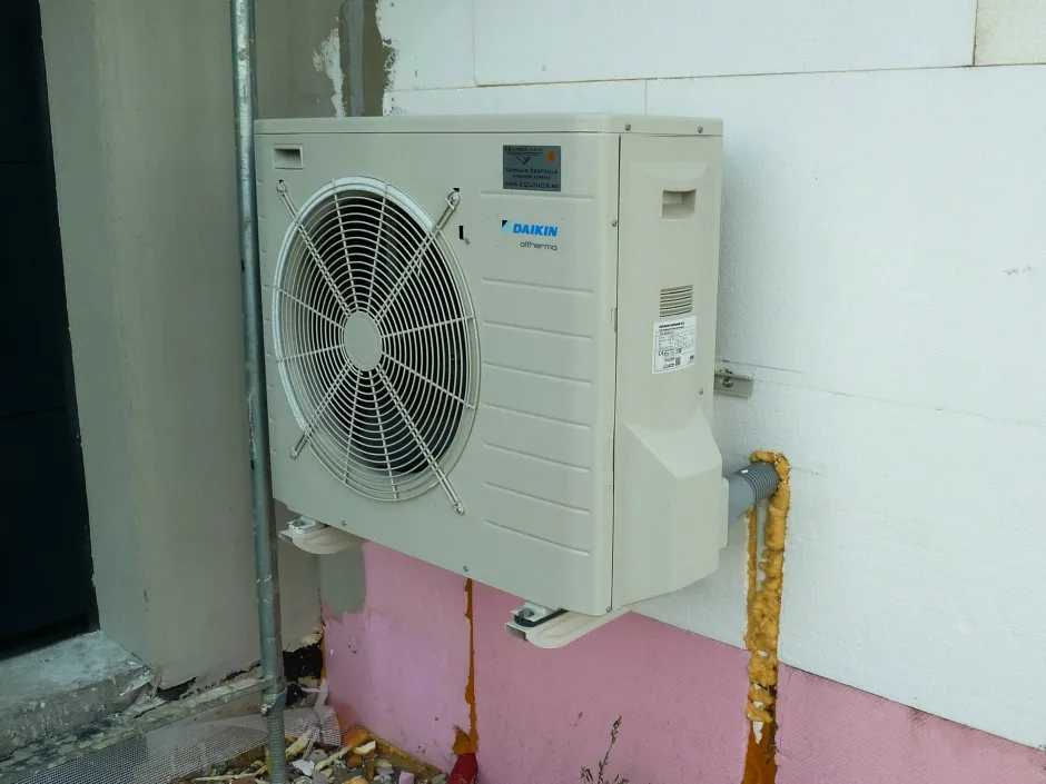 Tepelné čerpadlo vzduch voda Daikin Altherma LT 6kW s chladením rodinný dom Marchegg