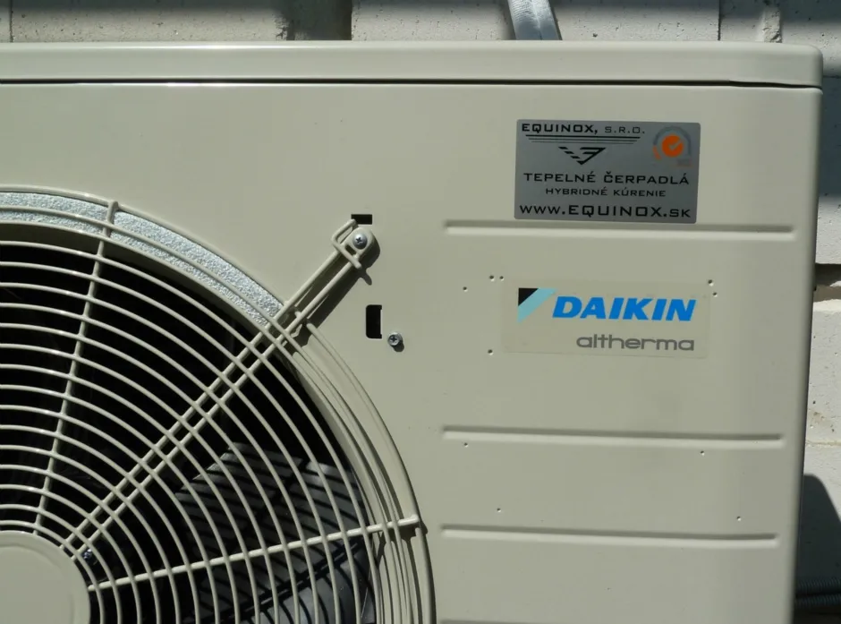 Tepelné čerpadlo vzduch voda Daikin Altherma LT 6kW s chladením rodinný dom Medvedzie