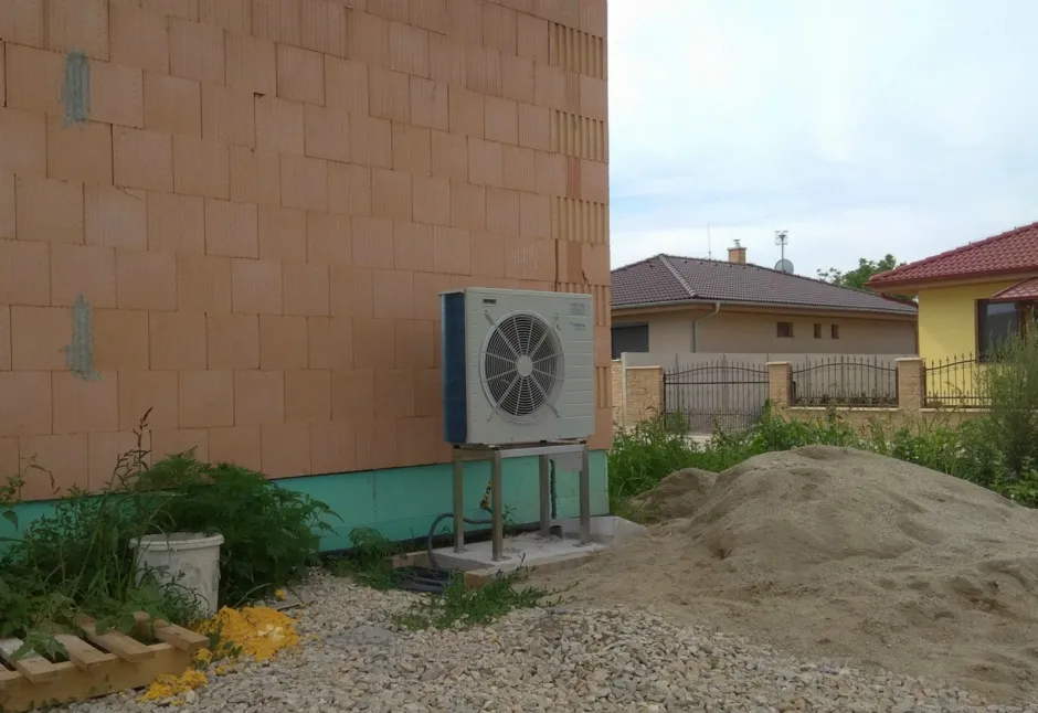 Tepelné čerpadlo vzduch voda Daikin Altherma LT 6kW s chladením rodinný dom Nové Zámky
