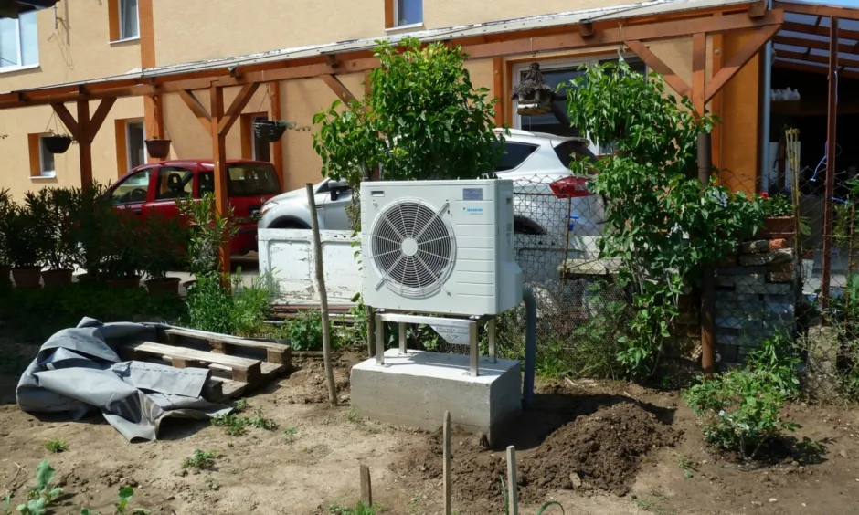 Tepelné čerpadlo vzduch voda Daikin Altherma LT 6kW s chladením rodinný dom Pata