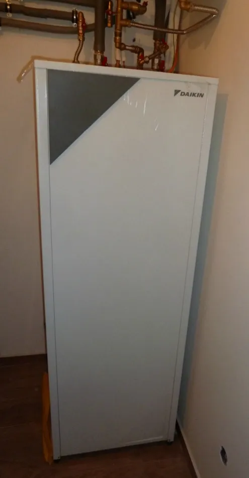 Tepelné čerpadlo vzduch voda Daikin Altherma LT 6kW s chladením rodinný dom Pata